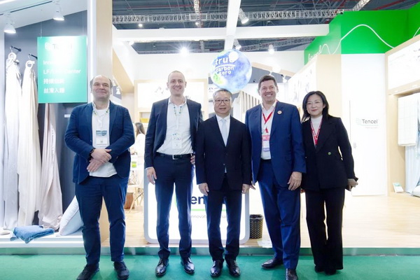 蘭精攜新品亮相2023intertextile家紡展！聯(lián)手8家供應(yīng)鏈伙伴開啟一場零碳之旅