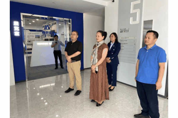 強強聯合，集萃纖維研究所與南京化纖達成戰略合作，共謀纖維創新篇章