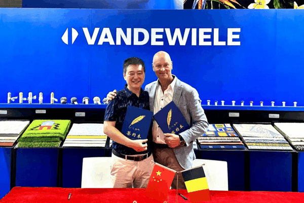 東升地毯再添新裝備，引進范德維爾最新簇絨地毯機